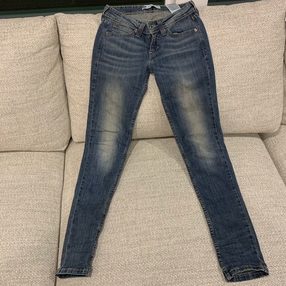 Levi skinny jean